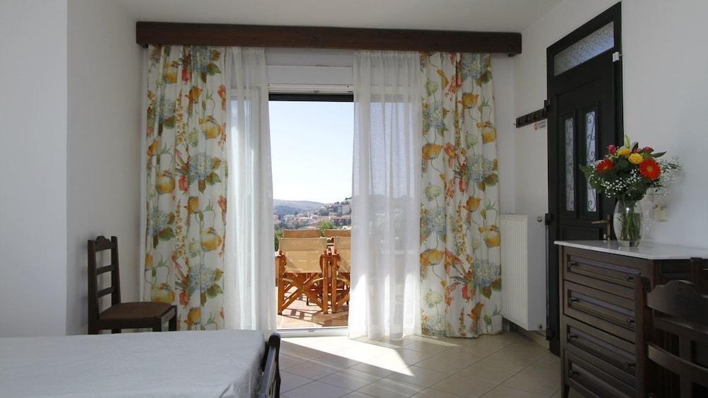 Amygdalies Apartments ميرينا المظهر الخارجي الصورة