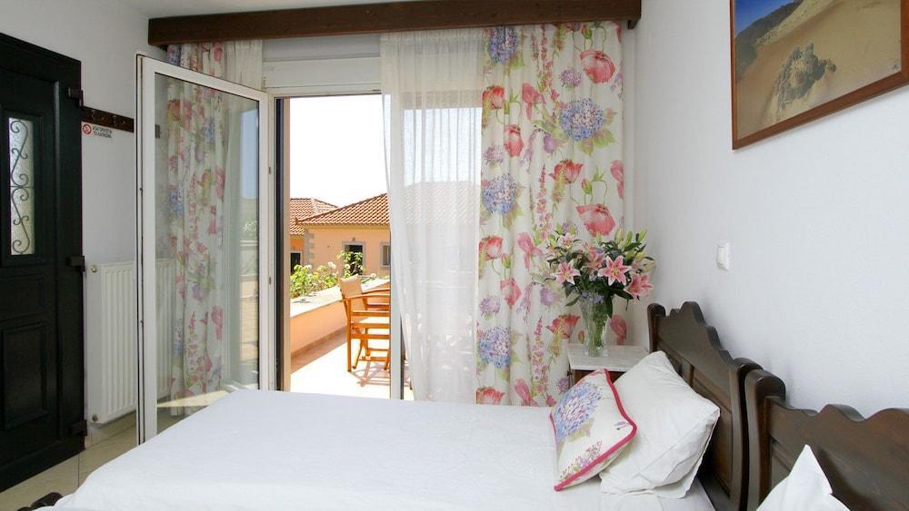 Amygdalies Apartments ميرينا المظهر الخارجي الصورة