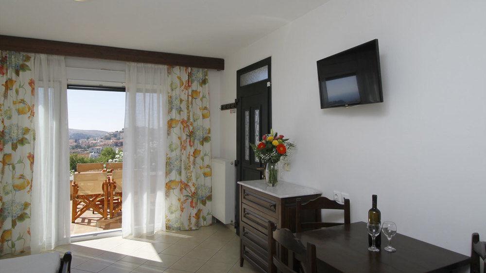 Amygdalies Apartments ميرينا المظهر الخارجي الصورة