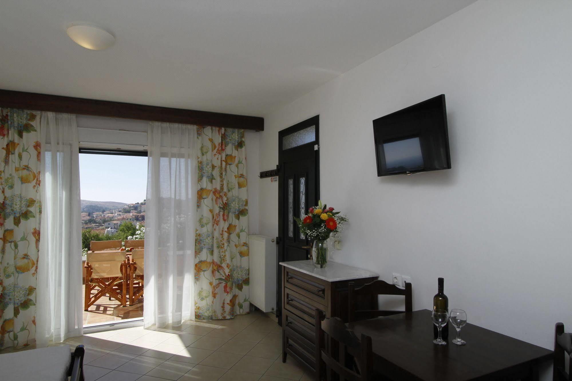 Amygdalies Apartments ميرينا المظهر الخارجي الصورة